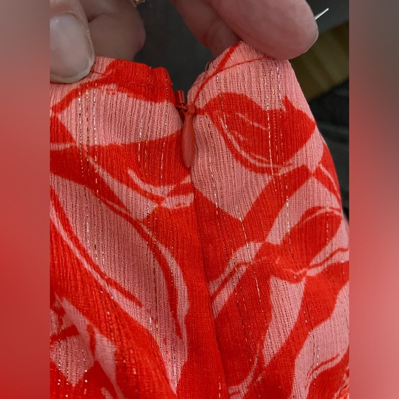 Lined, sparkly Dress with pockets! - Picture 6 of 7